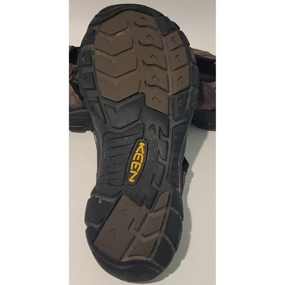 KEEN Newport H2 Closed Toe Water Camouflage Hiking Men's Sz 11.5